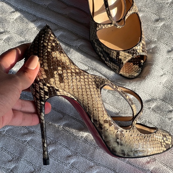 Louboutin Snake - Picture 3 of 9